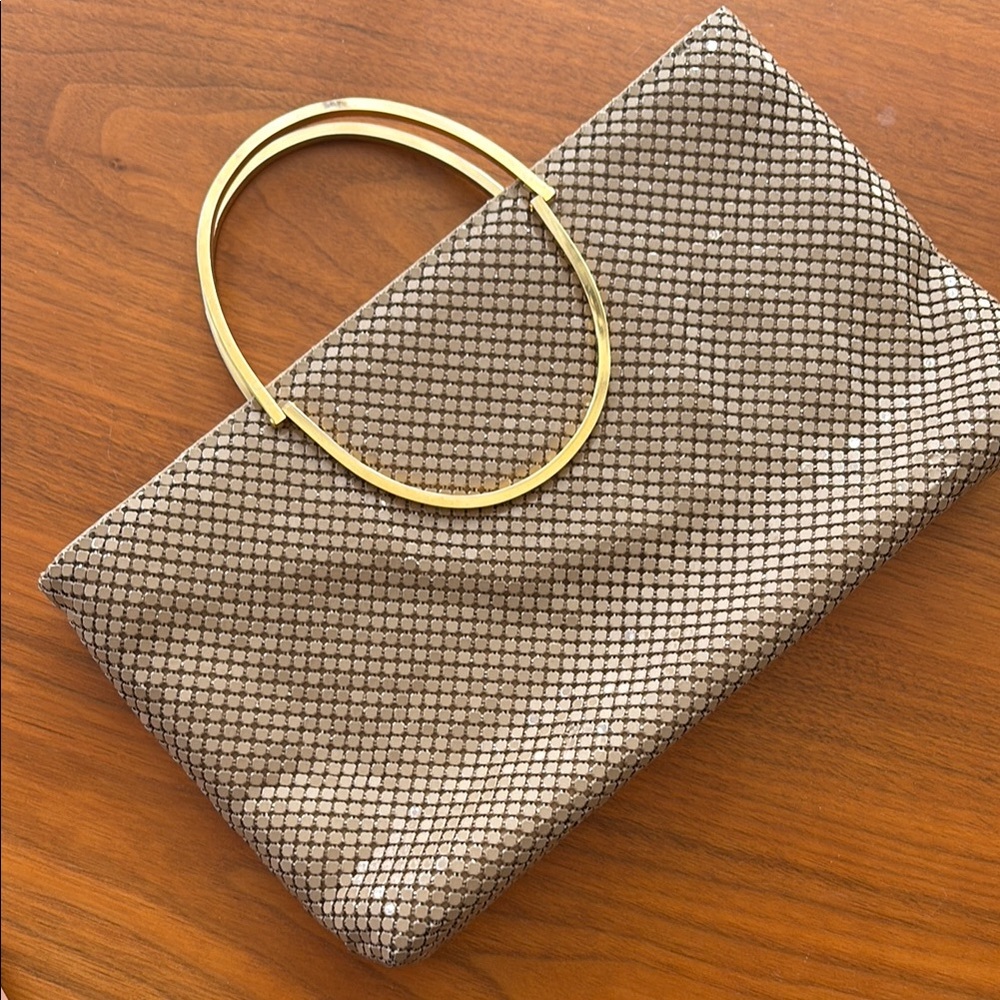 Elegant beige Clutch